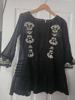 Free People Black Lace Long-Sleeve Tunic with Ivory Embroidery